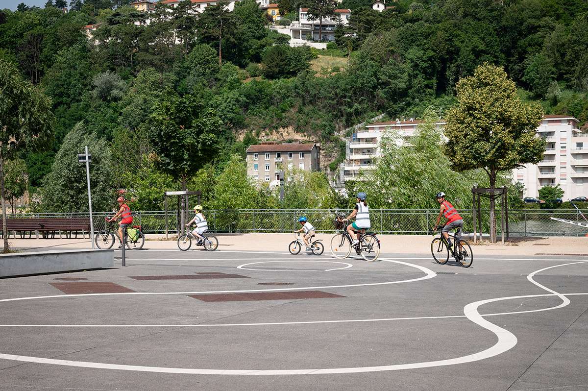 Covélo en famille © Laurence Danière