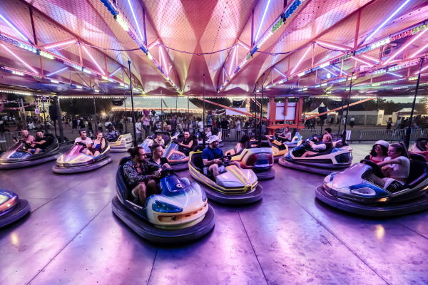 Auto tamponneuses sur Woodstower © Brice Robert / Woodstower