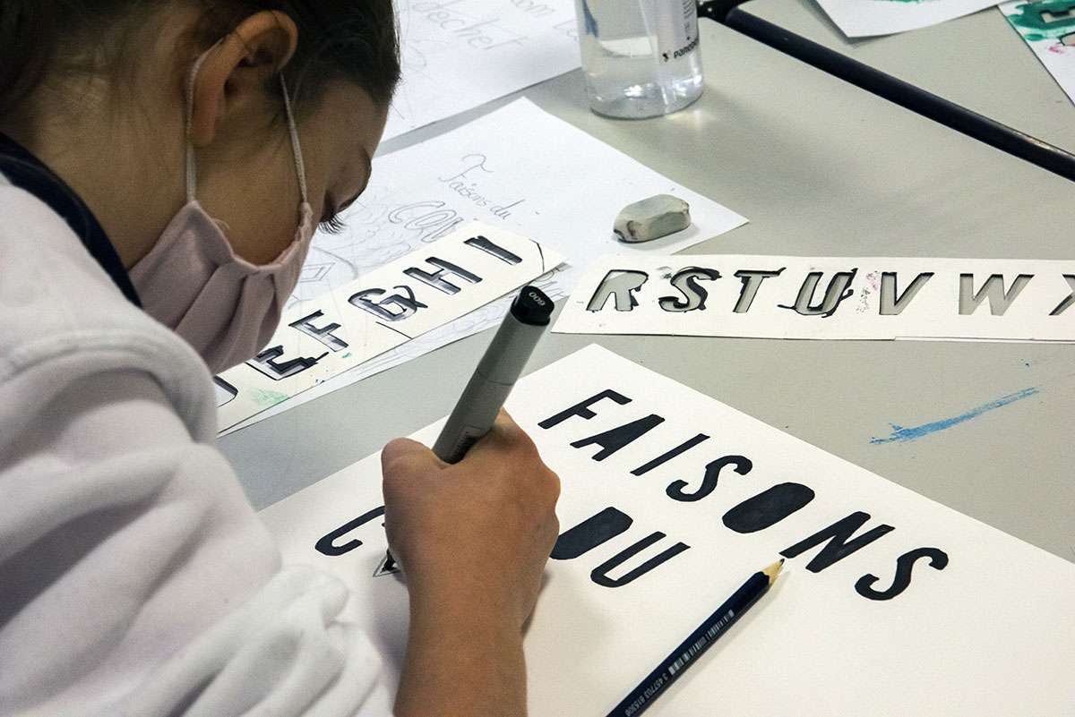 Atelier "R&eacute;invente ton pr&eacute;sent" au Mus&eacute;e de l'Imprimerie et de la Communication graphique &copy; MICG - tous droits r&eacute;serv&eacute;s