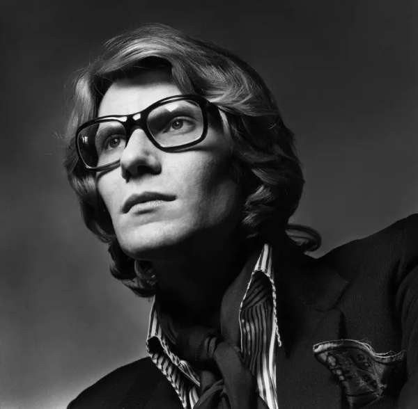Yves Saint-Laurent, capturé par le photographe Jeanloup Sieff.